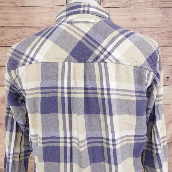 LEGENDARY WHITETAILS LONG SLEEVE PLAID FLANNEL BUTTON DOWN SHIRT MENS SIZE M - Picture 6 of 8
